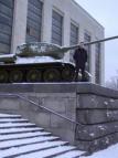 Перед музеем совецкой армии